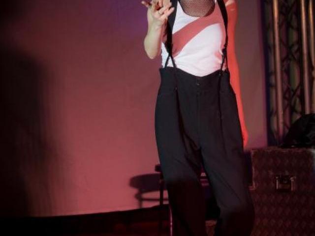 Blonde Charlot P2 LR5.jpg